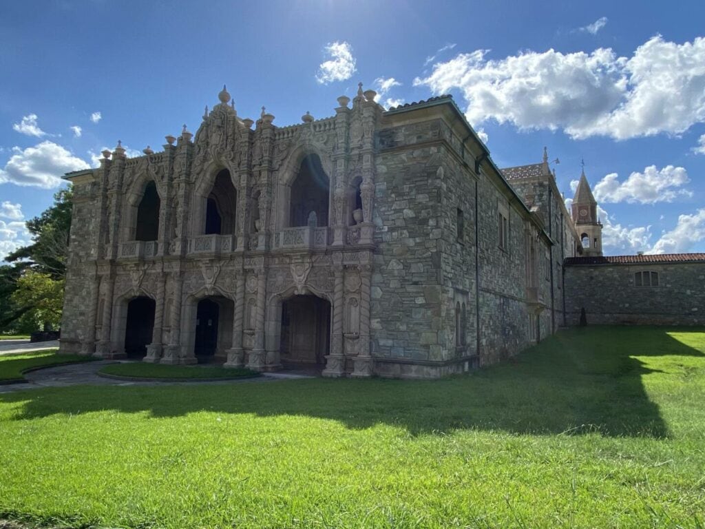 Westview Abbey & Mausoleum