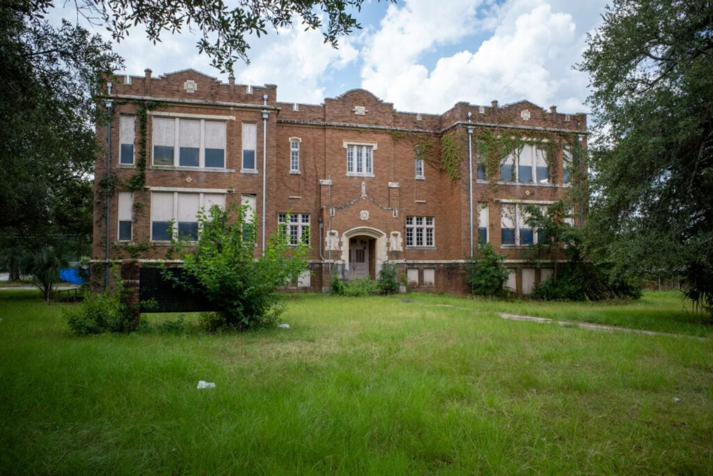 Broad Avenue Elementary