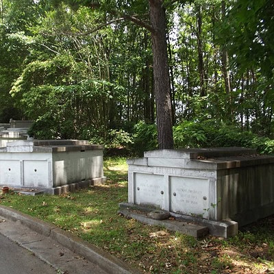 Riverside Cemetery